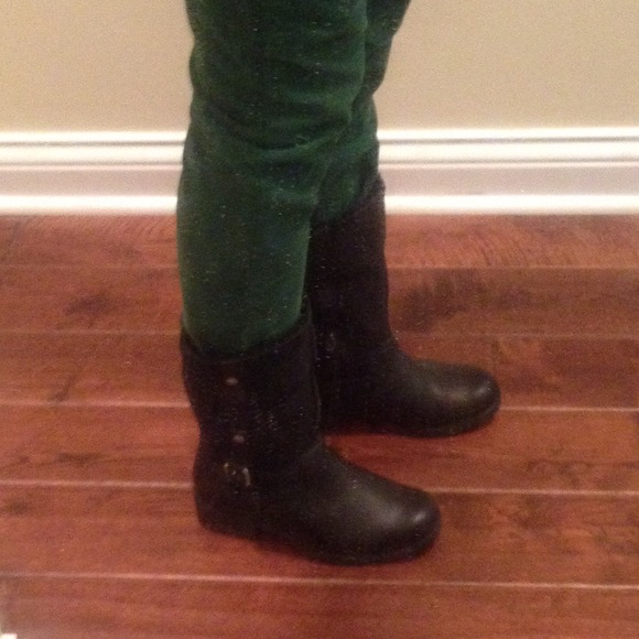 UGG Bellevue boots - Picture 4 of 4