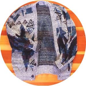 OVERSIZED GRANDPA SWEATER.