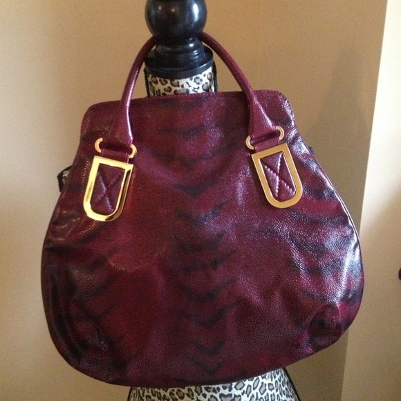**SOLD LOCALLY** B. Mischka red handbag. - Picture 3 of 4