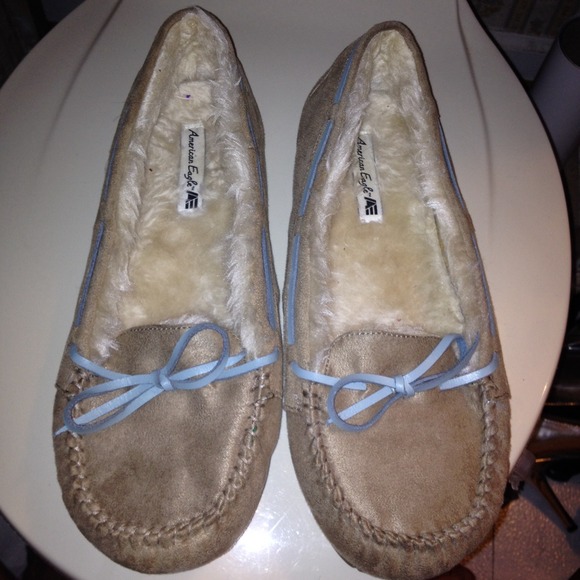 🚫🚫🚫TRADED 🚫🚫🚫🚫 American Eagle Slip Ons!! - Picture 1 of 4
