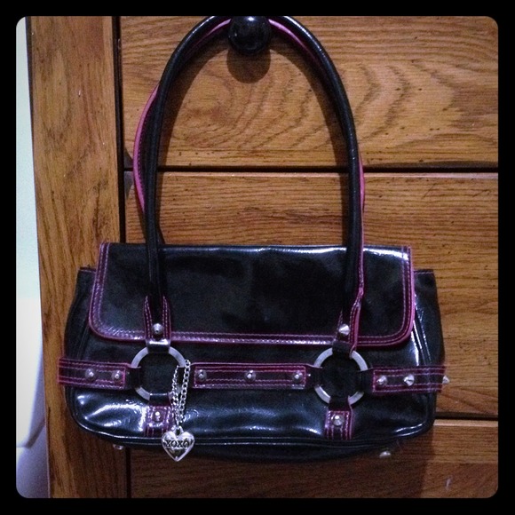 ❌❌SOLD❌❌Small black and hot pink xoxo handbag