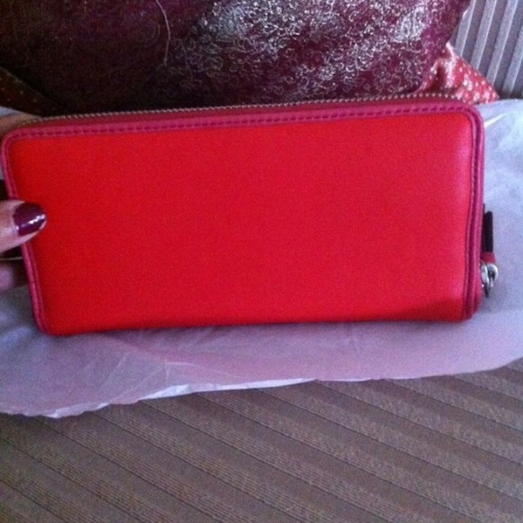 💯💯SOLD ON EBAY💯💯authentic coach wallet - Picture 2 of 4