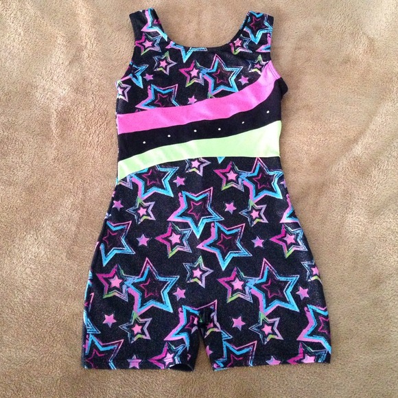 🌟SOLD🌟 Girl dance outfit! 🎵