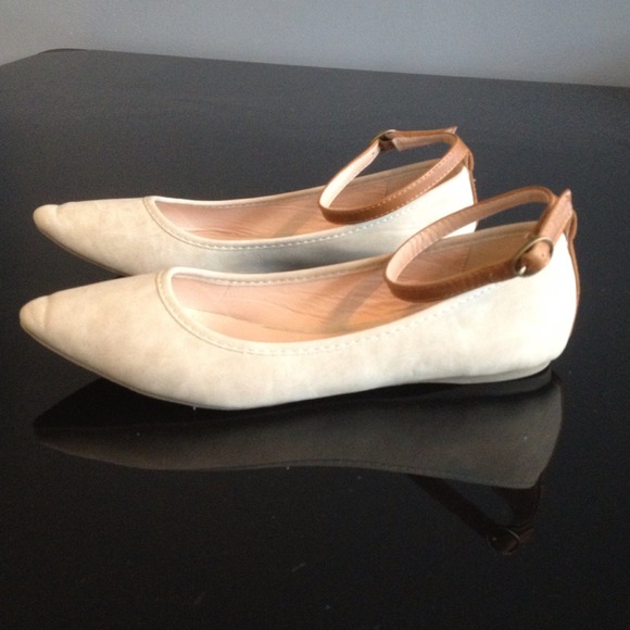 HOST PICK!! Ankle strap ballerina - Picture 2 of 4