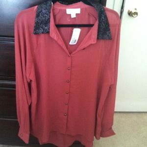 NWT f21 burgundy blouse w/ black sequin collar 2x
