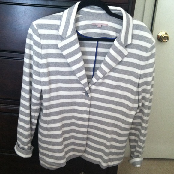 ***SOLD*** Gap knit striped blazer grey + white.