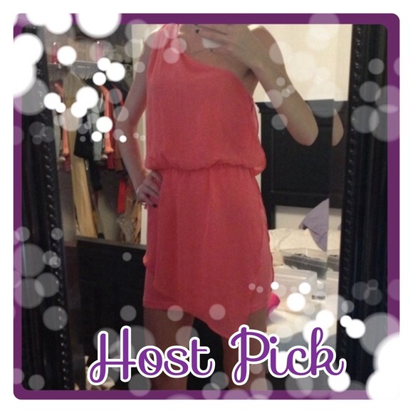 BUNDLE 🌸Coral bebe one shoulder dress 🌸HOST PICK