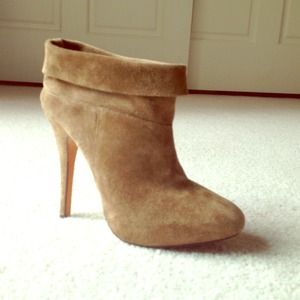 Beige suede Max Studio high heeled booties