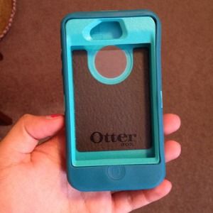 iPhone 4/4s otter box