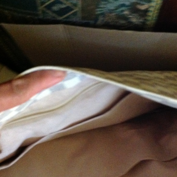 Sharing - Picture 3 of 4