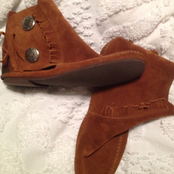 🎉🎉HOST PICK!! 🎉🎉❤️VINTAGE MINNETONKA BOOTIES