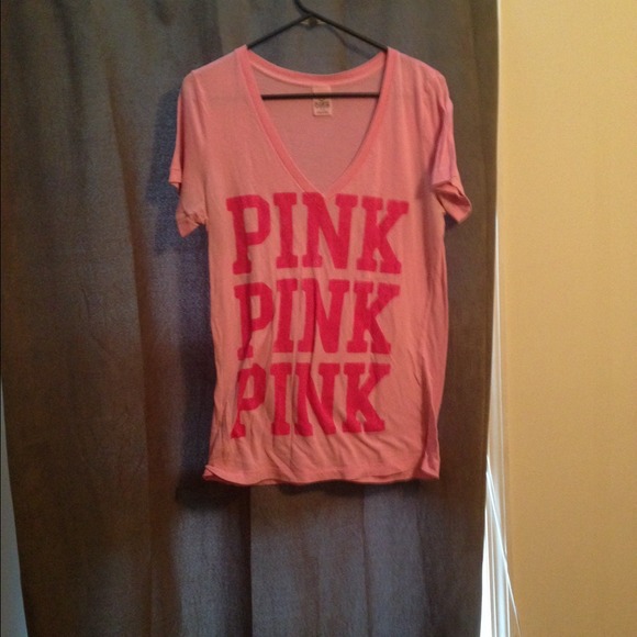 ❌SOLD❌VS pink vneck