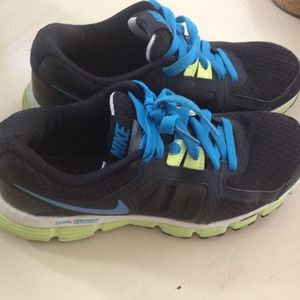 Nike Dual Fusion Running Shoes