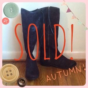 🚫🚫SOLD🚫🚫 Brown Suede Knee-High Boots