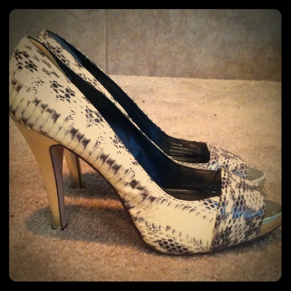 Steven by Steve Madden Snakeskin Pumps
