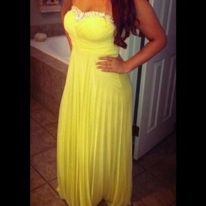 ?????YELLOW PROM DRESS?????