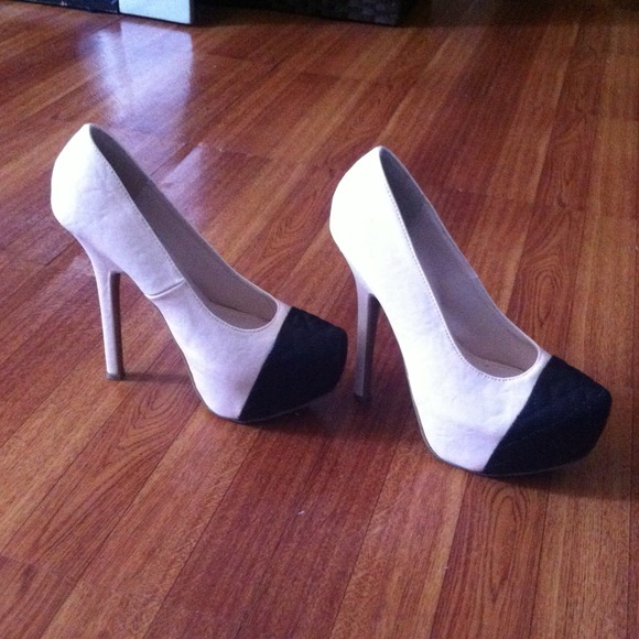 Charlotte Russe vintage heals