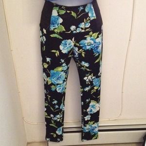 📦SOLD📦❗️❗️❗️Flower high waisted pants