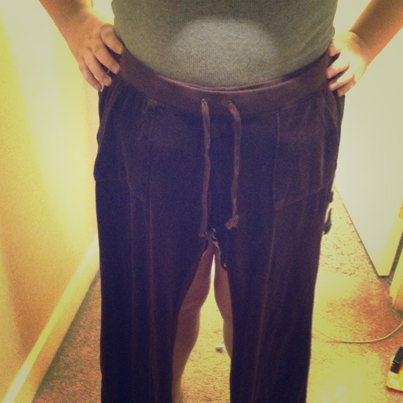 SOLD IN BUNDLE Juicy Couture sweatpants - Picture 1 of 3