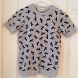 Shirt with horse print