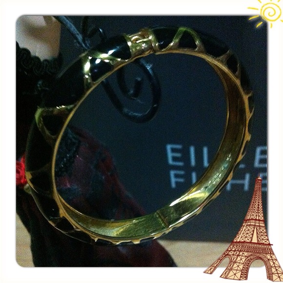 🚫SOLD🚫Pretty Bangle Bracelet !!
