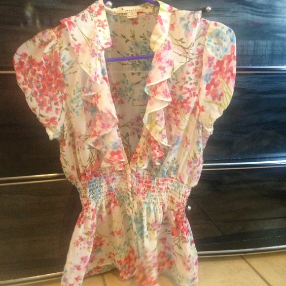 Twenty one vintage ruffle top - Picture 1 of 1