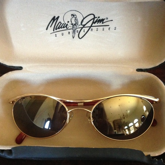 🎀SOLD for MARY🎀Maui Jim gold trim sunglasses