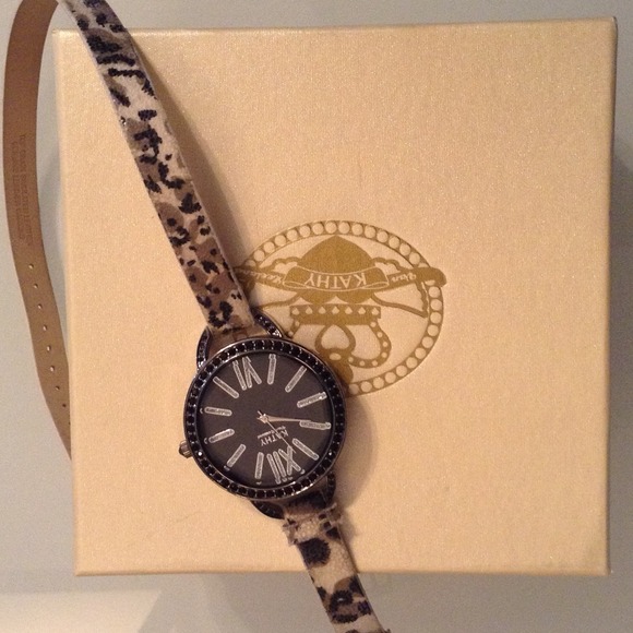 🕣Host Pick🕣 Kathy Van Zeeland wrap watch. - Picture 2 of 3