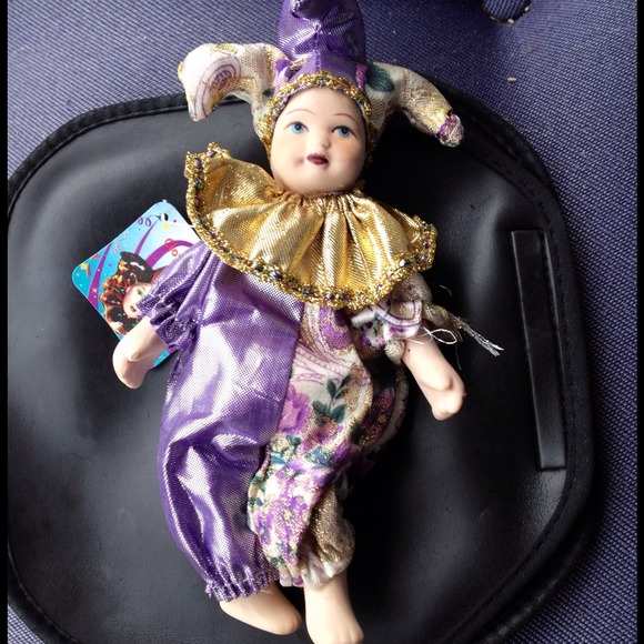 CLOWN  DOLL SOLD TO IRME2.