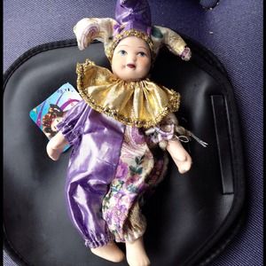 CLOWN DOLL SOLD TO IRME2.