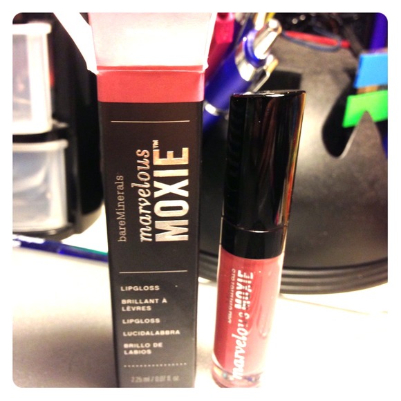 ❌SOLD❌NWOT Bare Minerals Moxie lipgloss