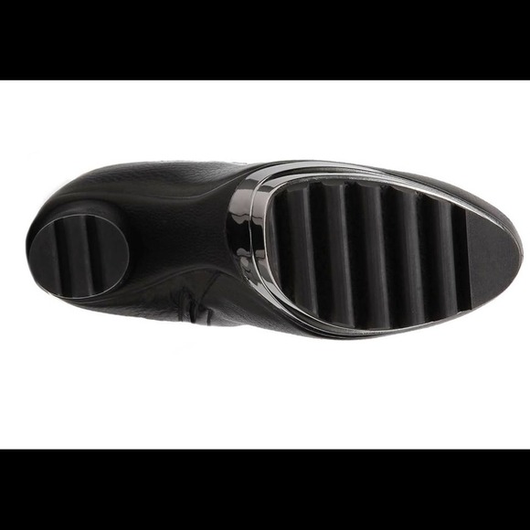 OUT OF STOCK Calvin Klein Collection Leather Boot - Picture 4 of 4