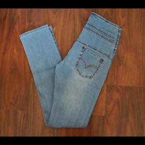 ❌SOLD❌ High Waisted Jeans