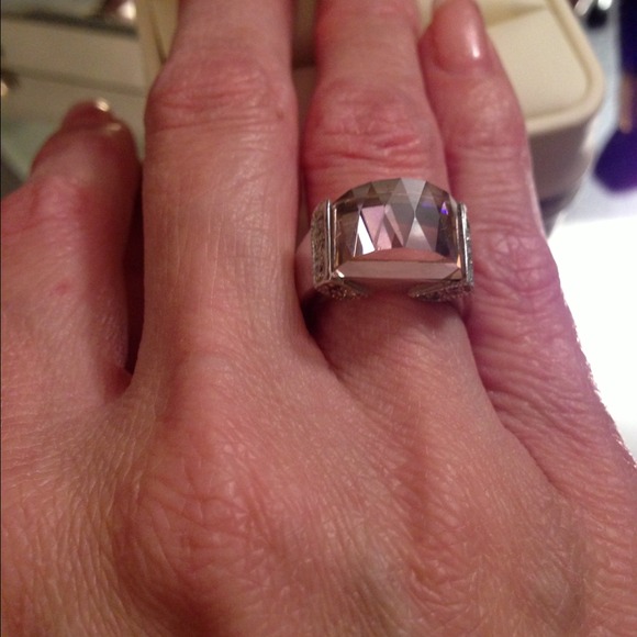 BUNDLED Sterling silver pink cz ring - Picture 3 of 4