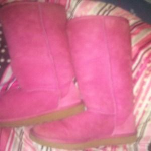 Tall Uggs. 📢📢📢I JUST LOWER THESE FINALLY PRICE