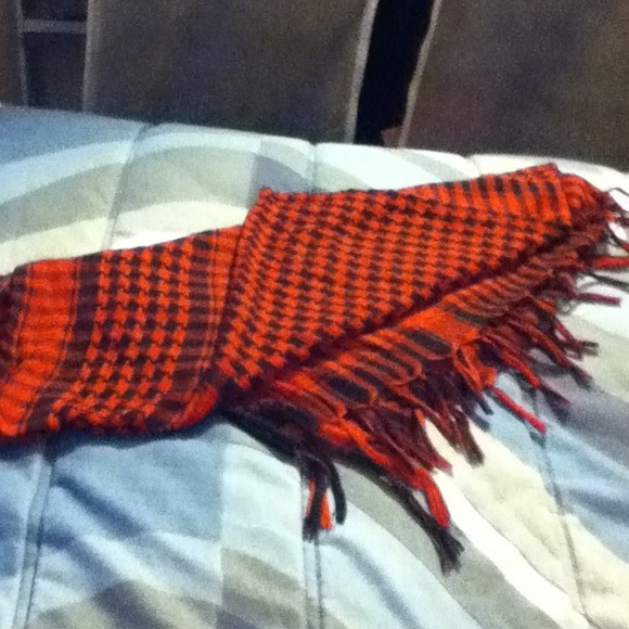 Black and red square plaid scarf