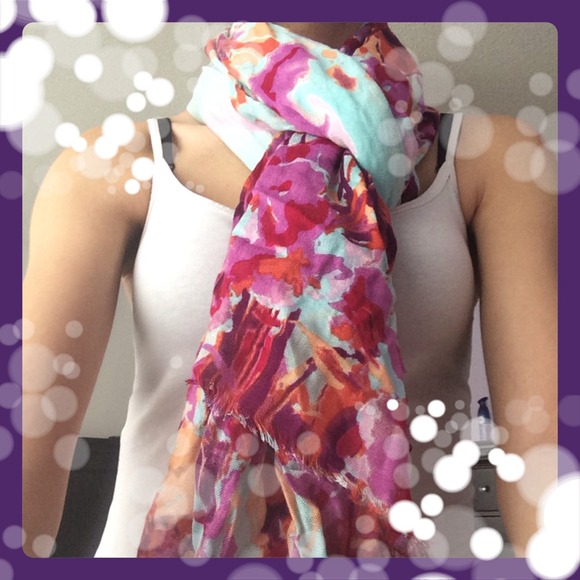 Floral pattern scarf