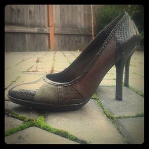 Nine West Snakeskin Pumps - Dark Olive Green