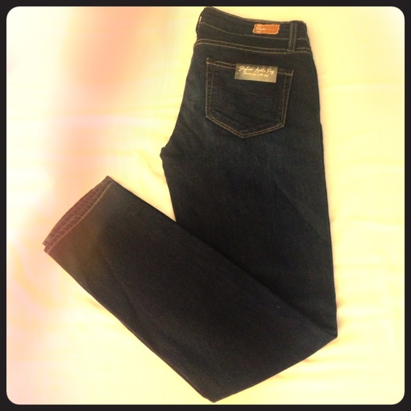 NWT! Paige denim Skyline Ankle Peg in Scene