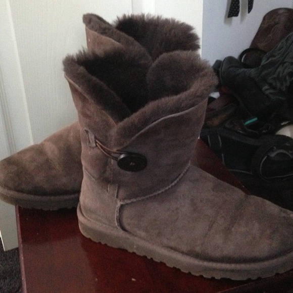 Brown UGG Bailey Button
