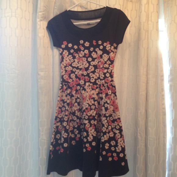 LC Lauren Conrad spring dress - Picture 1 of 1