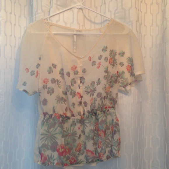 LC Lauren Conrad sheet floral top - Picture 1 of 2