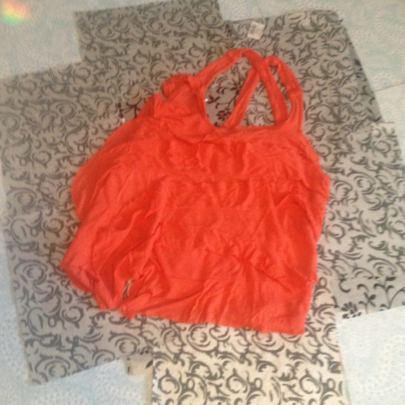 Rue 21 coral shagged layered top. - Picture 1 of 2
