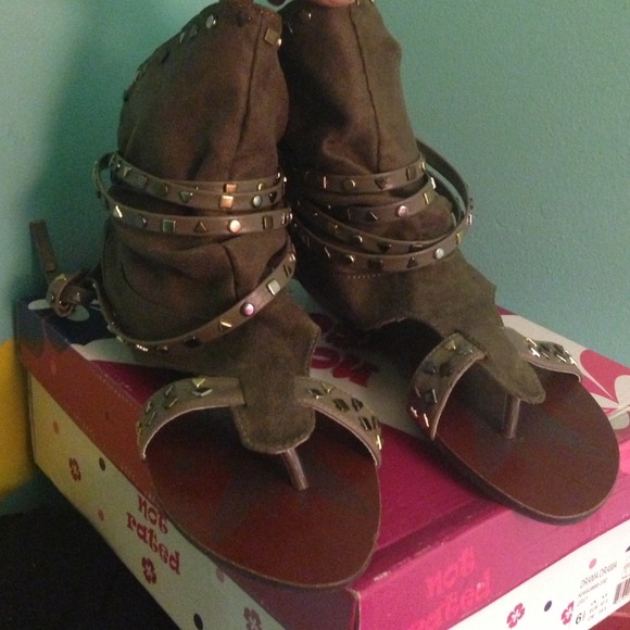 Shoes