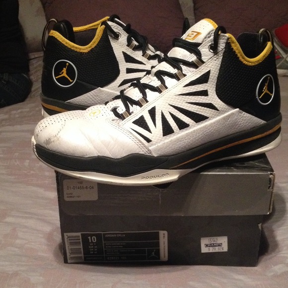 Jordan Chris Paul 3 Basketball Shoes