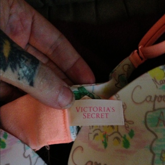 Victoria's Secret braBNWT MAKE OFFER/bundle - Picture 3 of 4