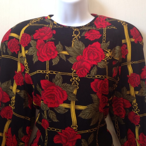 Vintage Top. Rose-print. Size 6 - Picture 2 of 3