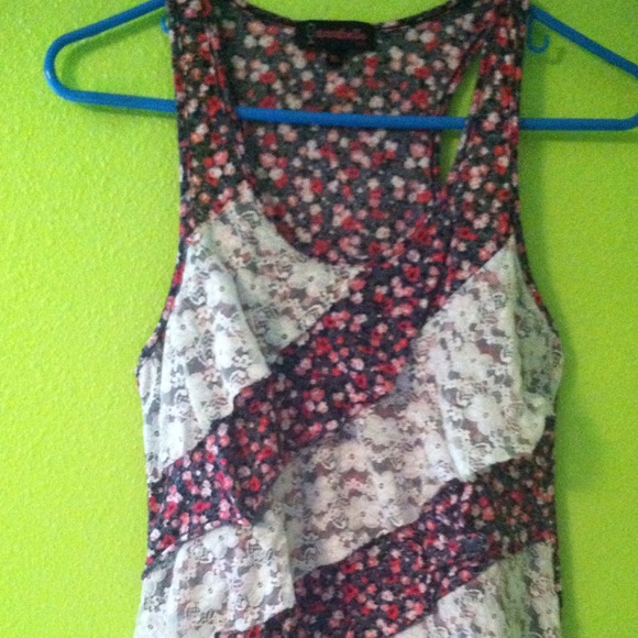 floral tank top💕