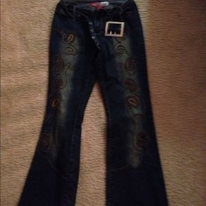 Jeans with detailed decor.