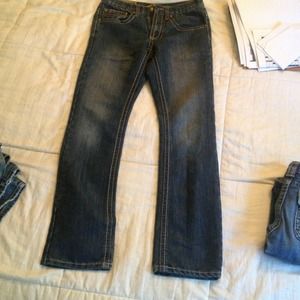 Request Jeans